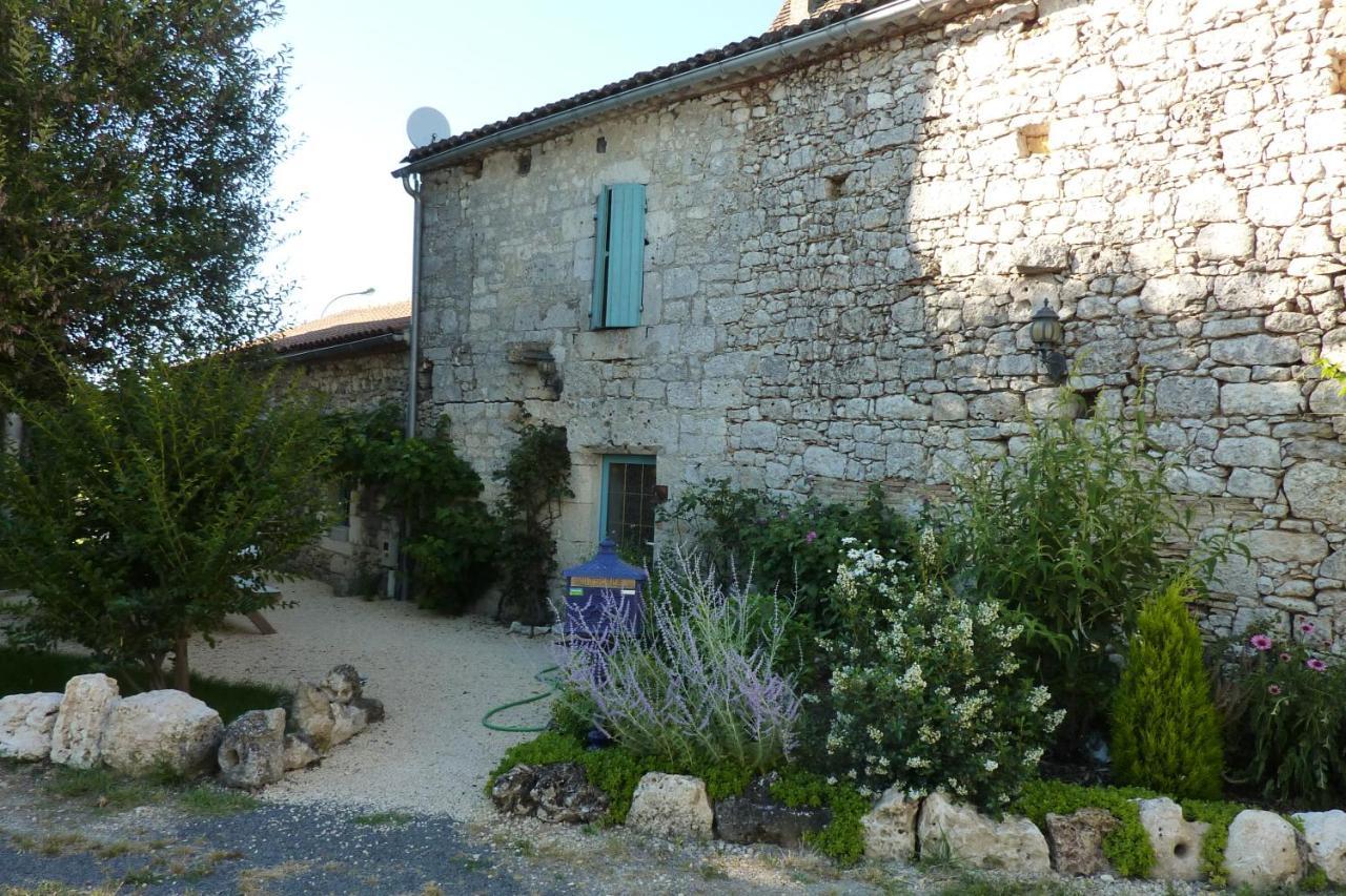 Chez Beatrice Et Gerard Bed & Breakfast Saint-Leon-d'Issigeac Bagian luar foto